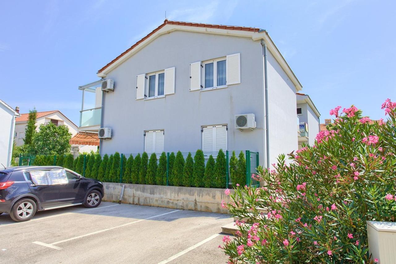 Apartment Anja Krk Town Eksteriør billede